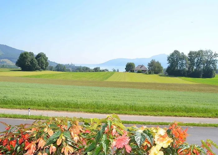 Kreuzerhof Han/Misafirhane Attersee