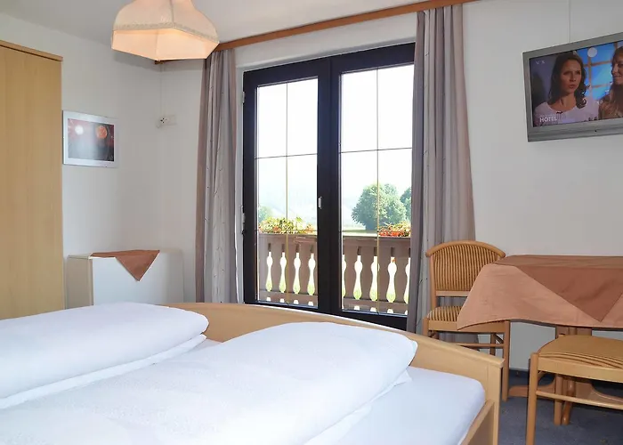 Han/Misafirhane Kreuzerhof Attersee